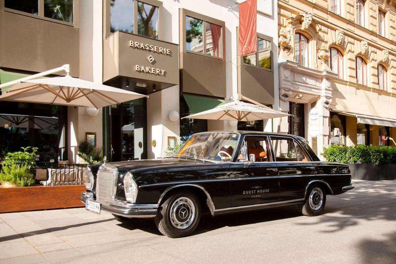 The Guesthouse Wien Eksteriør billede Mercedes-Benz 600